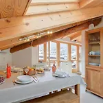 Sunny Penthouse - Happy Apartamento