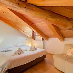 Sunny Penthouse - Happy *