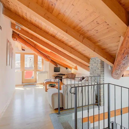 Sunny Penthouse - Happy Apartment *