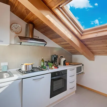 Sunny Penthouse - Happy Apartamento Oulx