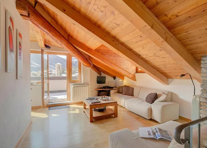 Sunny Penthouse - Happy *