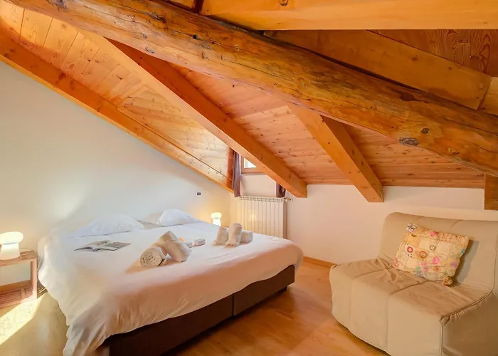 Sunny Penthouse - Happy *